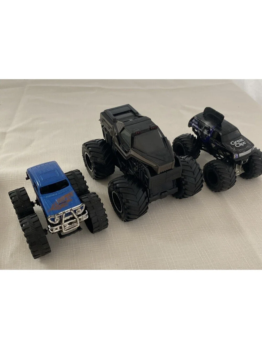 3 Hot Wheels Monster Truck “Black Ops”  Great Clips And Dirt Metal And Plastic